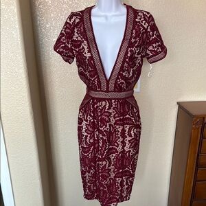 Missguided Burgundy Jess Deep V lace Midi Dress size 6